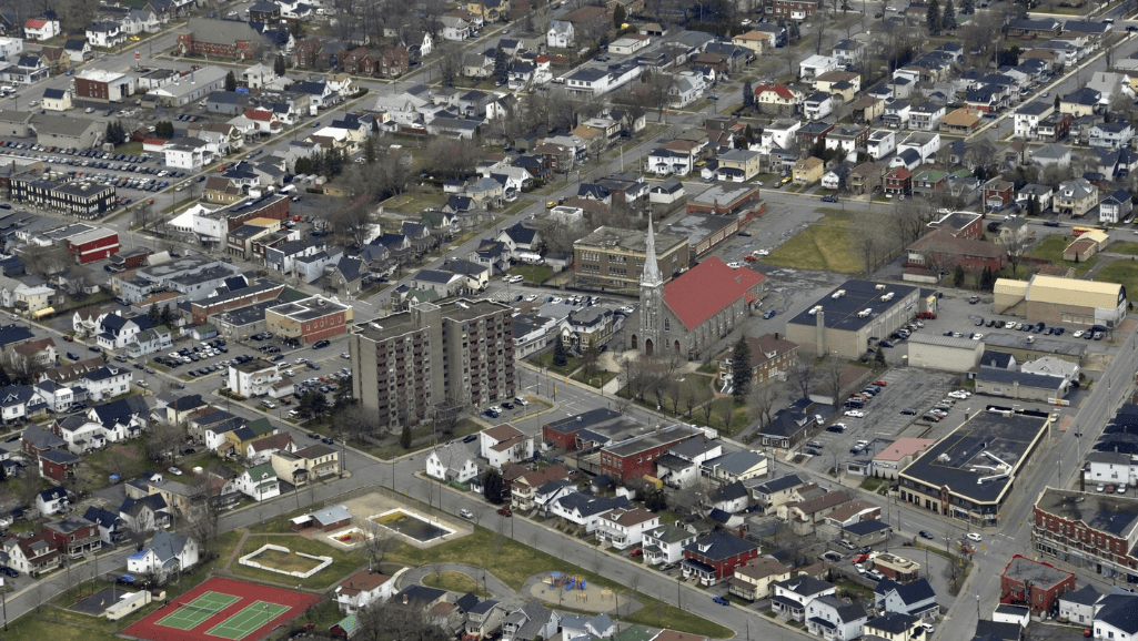 Cornwall: A Welcoming Retirement Community on the St. Lawrence River